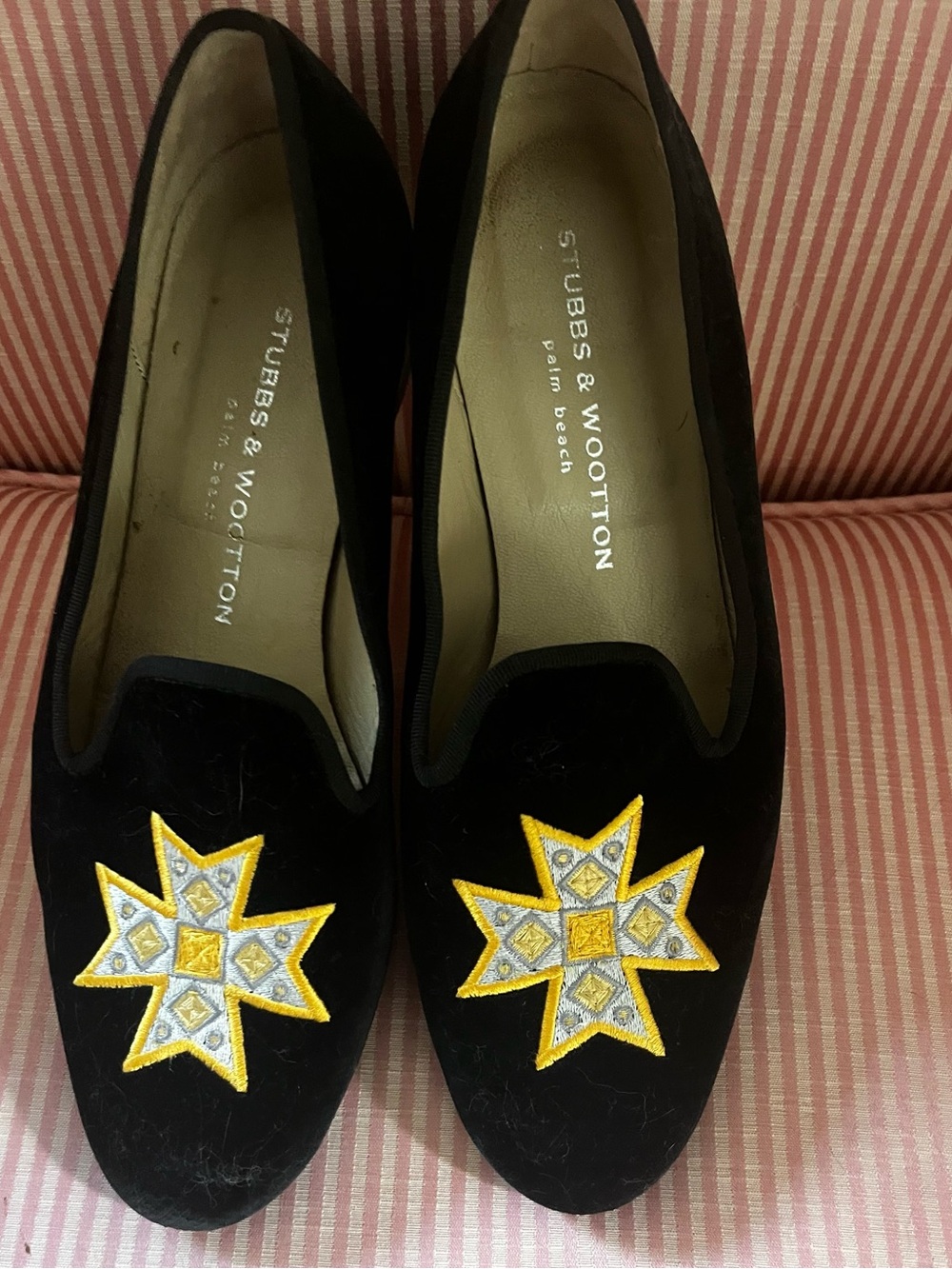 Stubbs & Wootton Black Velvet Loafers with Yellow Star Embroidery